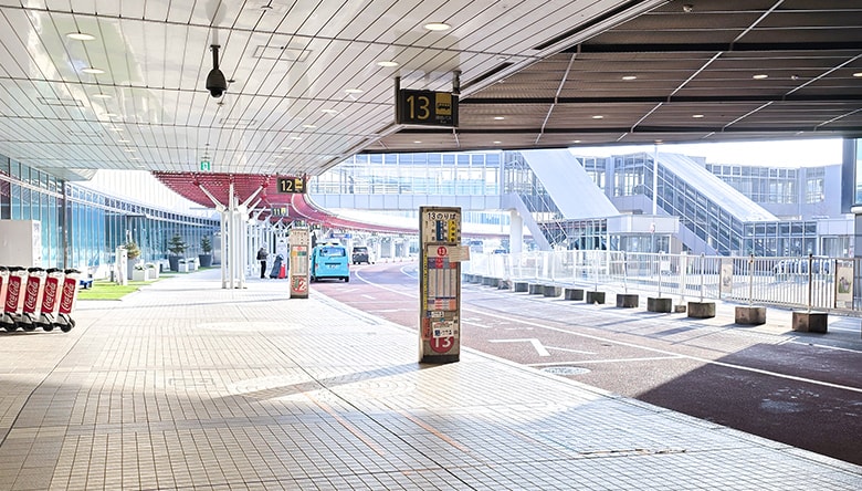 バス乗り場