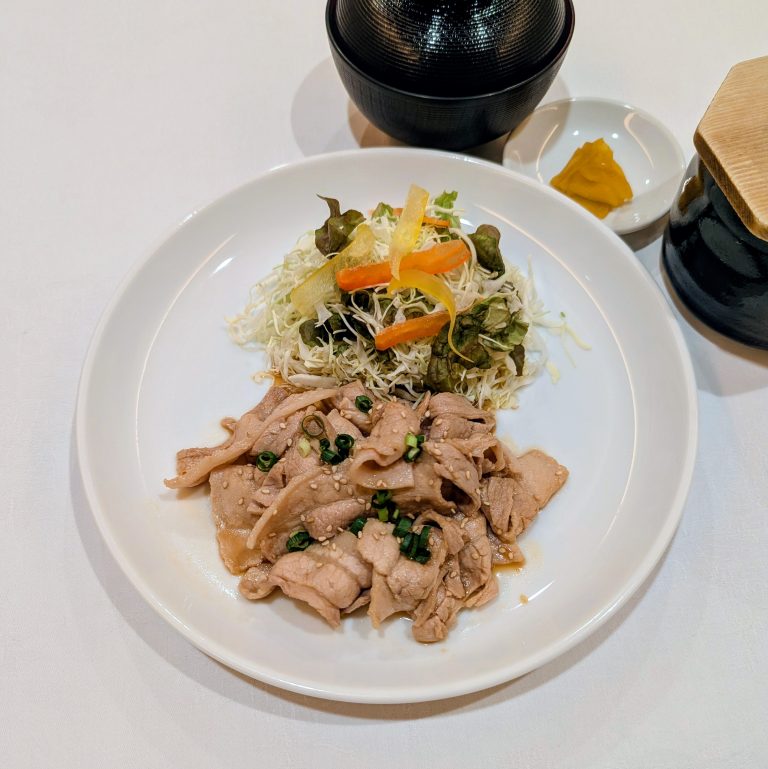 スタミナ満点生姜焼き定食